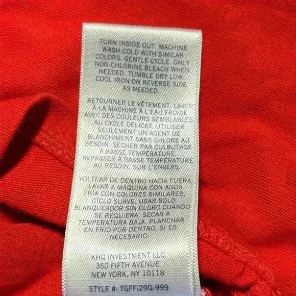 Lot of  Girls’ Tommy Hilfiger Puffer Vest and Tee size 3T- PRISTINE CONDITION - Picture 15 of 15